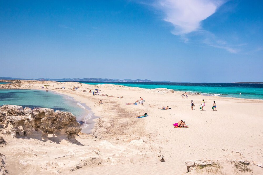 Los 4 lugares que te enamorarán de Formentera