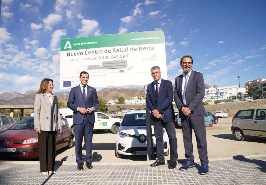 Juanma Moreno y la Sanidad Andaluza. El presidente Juanma Moreno visita el Nuevo Centro de Salud de Nerja.
