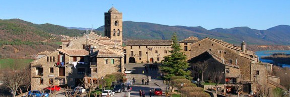 Pueblos de España -Ainsa