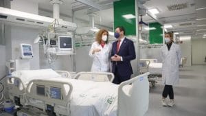 Juanma Moreno y la Sanidad Andaluza. El presidente visitando un hospital